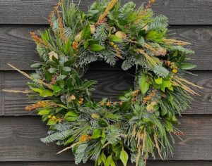 Festive Wreath-Making Fun(d)raiser! @ Zoom (online)